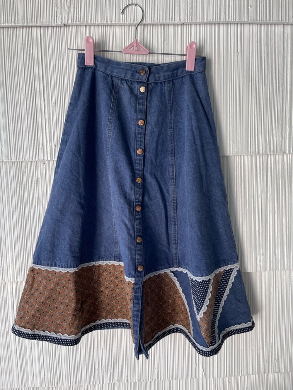 Jesica’s  Gunnies …San Francsiso Button-Front A-Line Skirt with Brown